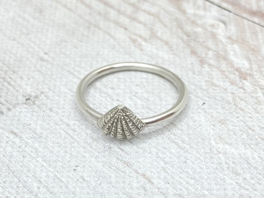 Kagylós ezüst gyűrű