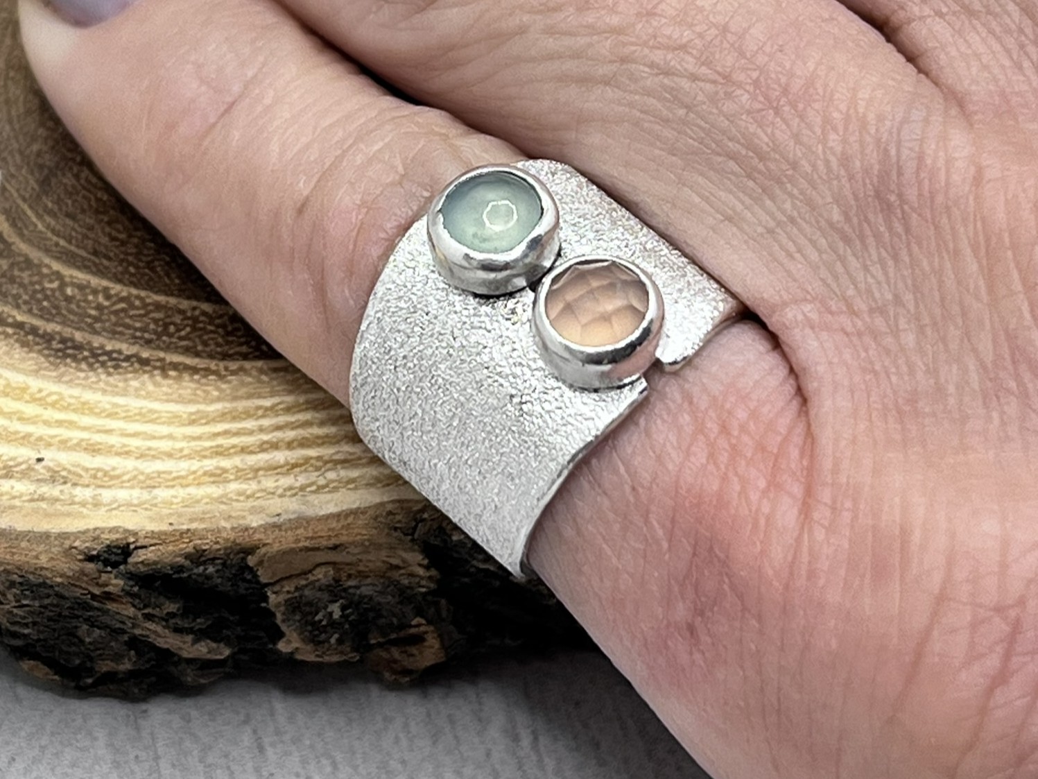 Kalcedon ezüst gyűrű