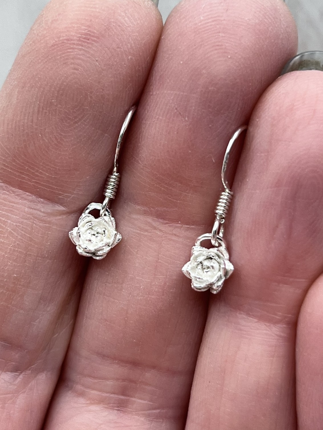 Kövirózsa ezüst fülbevaló (kicsi)