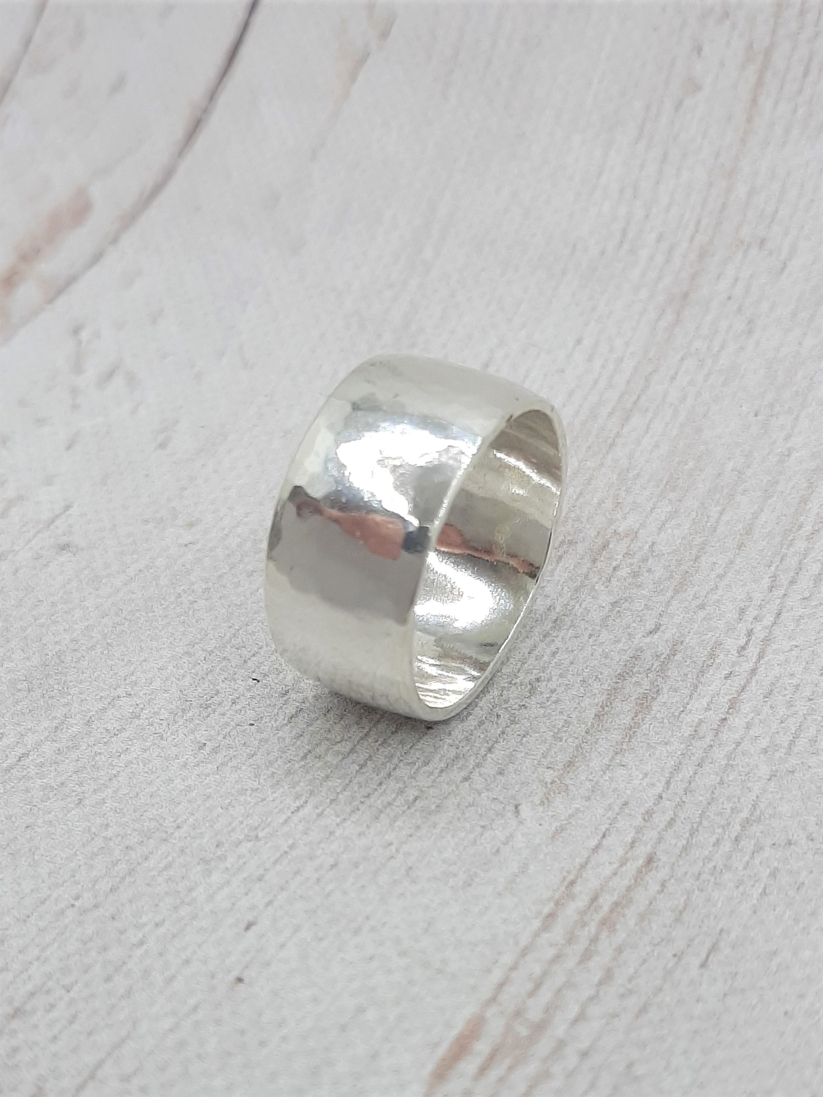 Domború ezüst gyűrű 
