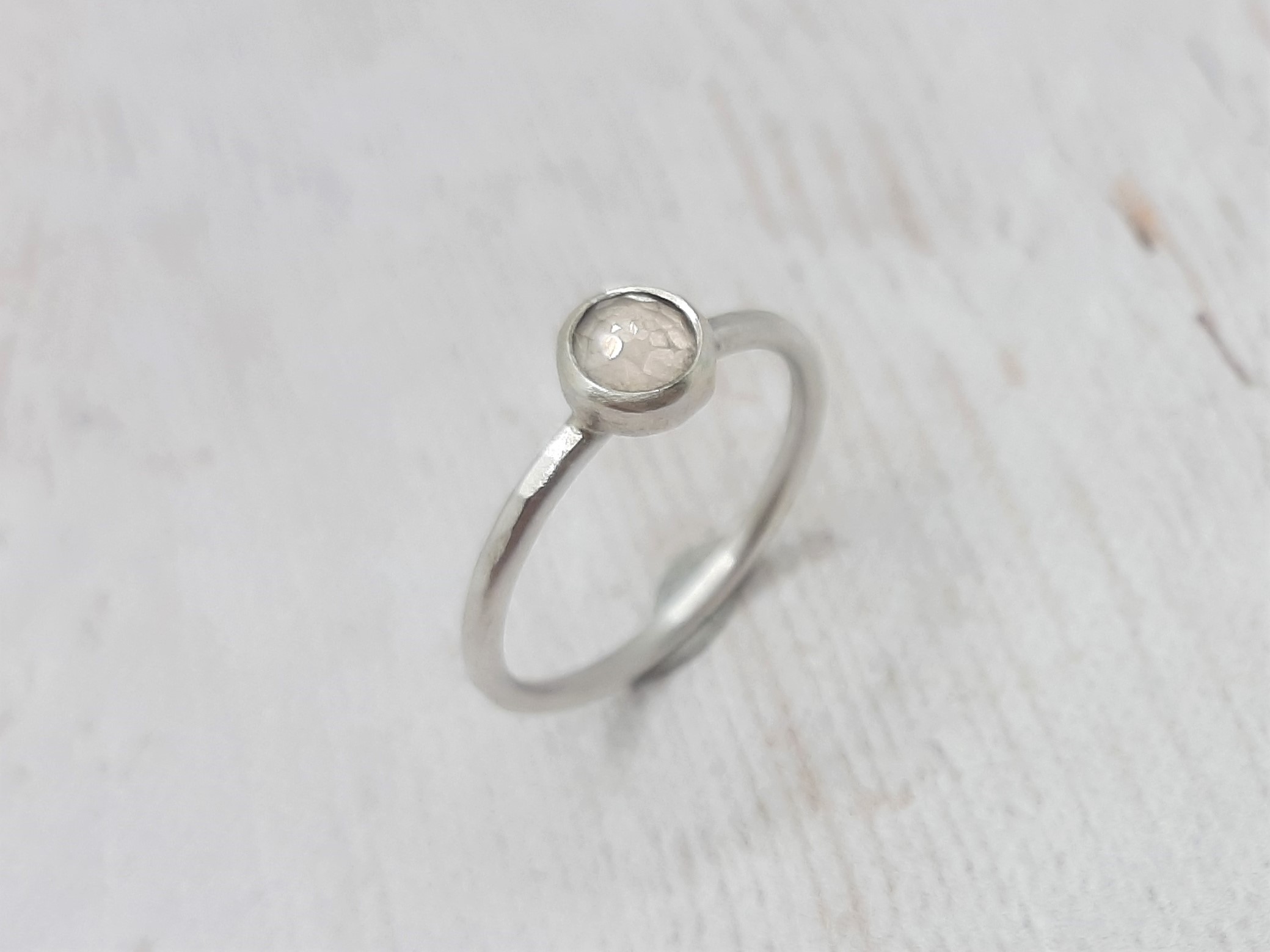 Rózsakvarc ezüst gyűrű 