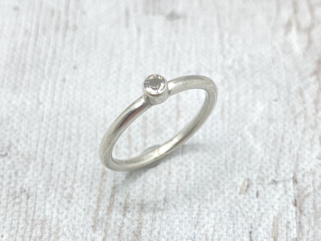 Rózsakvarc ezüst gyűrű 