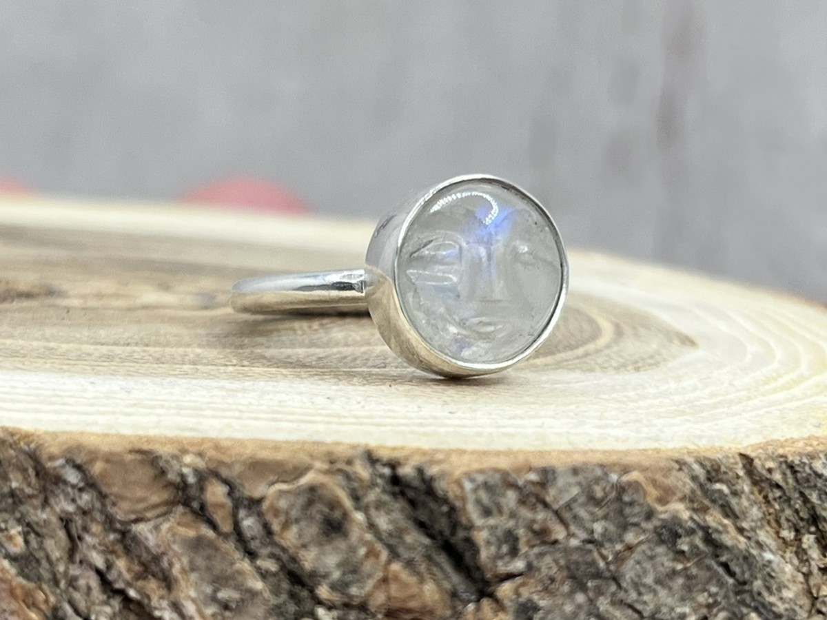 Telihold ezüst gyűrű holdkővel