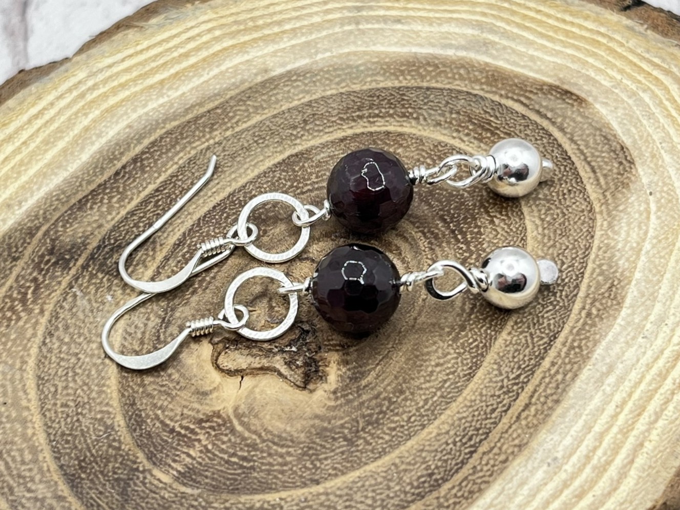 Gránát ezüst fülbevaló 