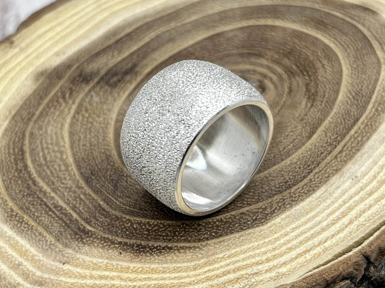 Domború ezüst gyűrű 