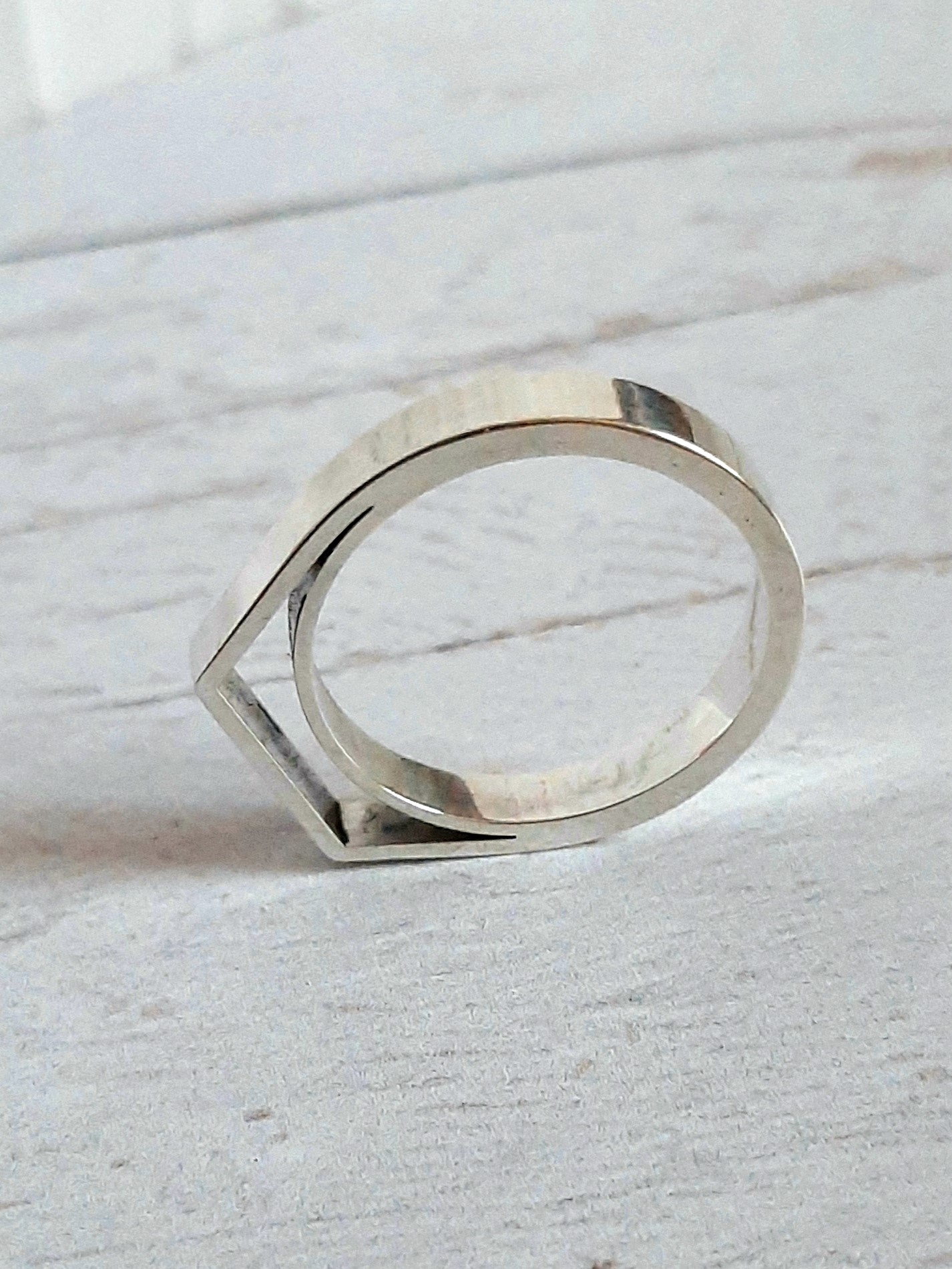 Modern ezüst gyűrű 2.