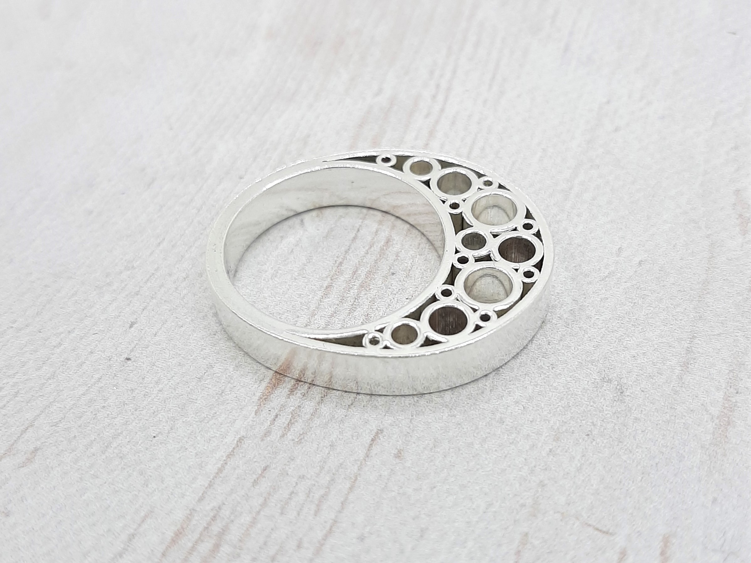 Modern ezüst gyűrű 5.